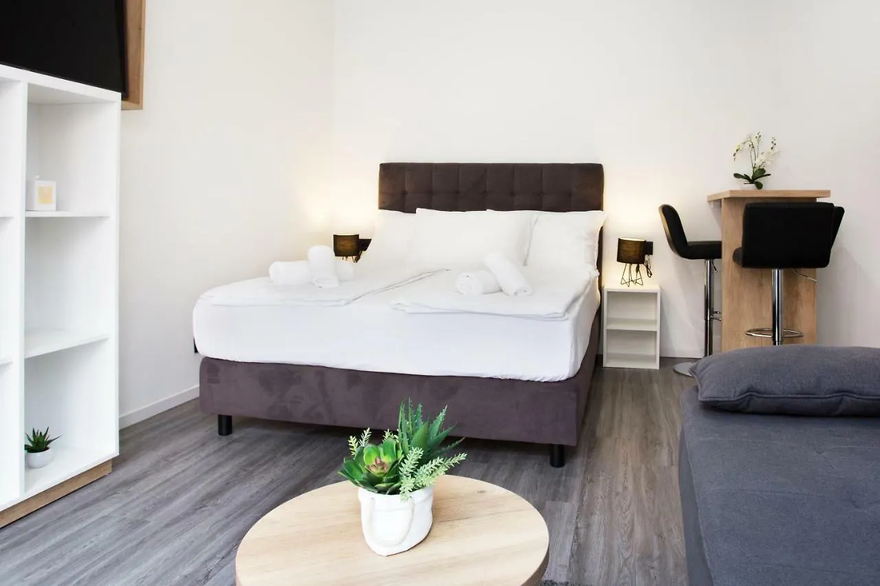 Senzacija Apartments Split